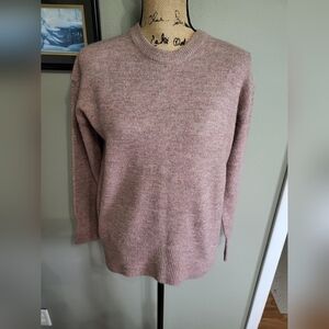 Black Tape Heathered Pink Pullover Crew Neck Sweater
